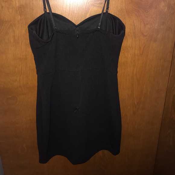 black bodycon dress - Picture 3 of 3